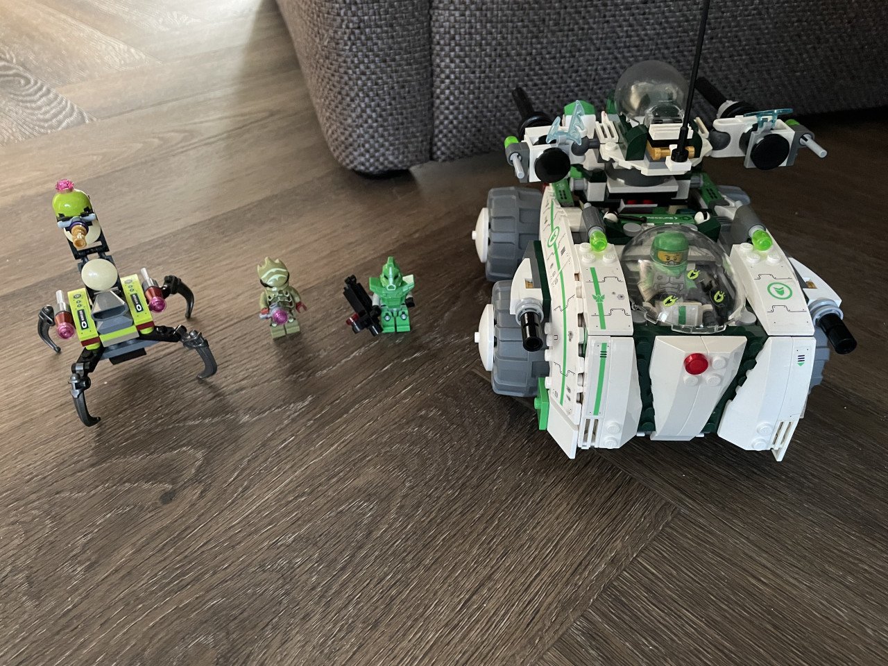 Lego Galaxy squad: Vermin vaporizer 70704