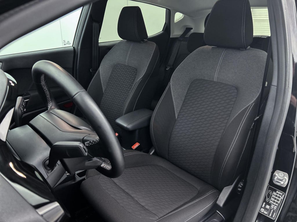 Ford Fiesta 1.0 ecoboost hybrid titanium x winterpack | navigatie | airco |