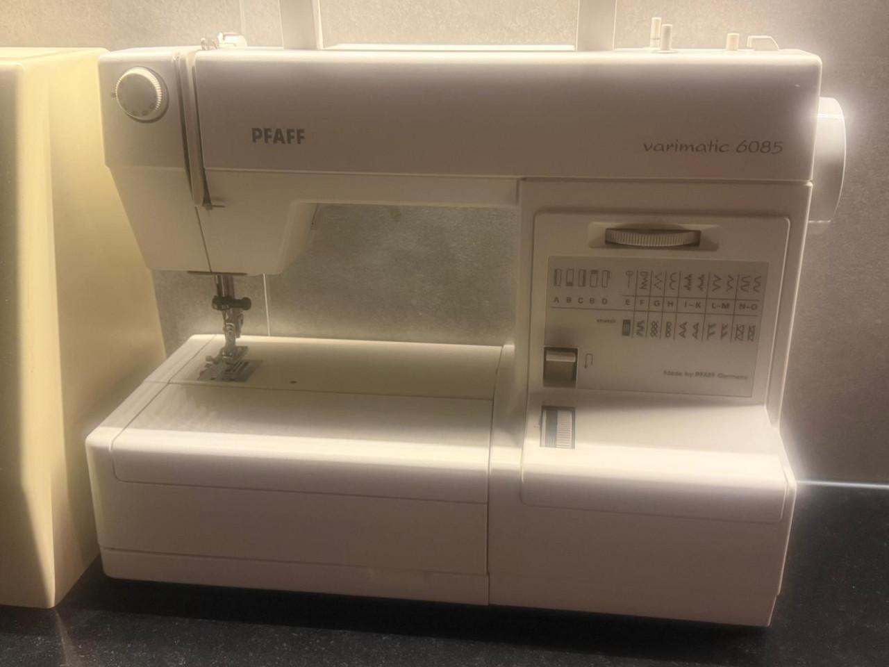 Pfaff Naaimachine 6085