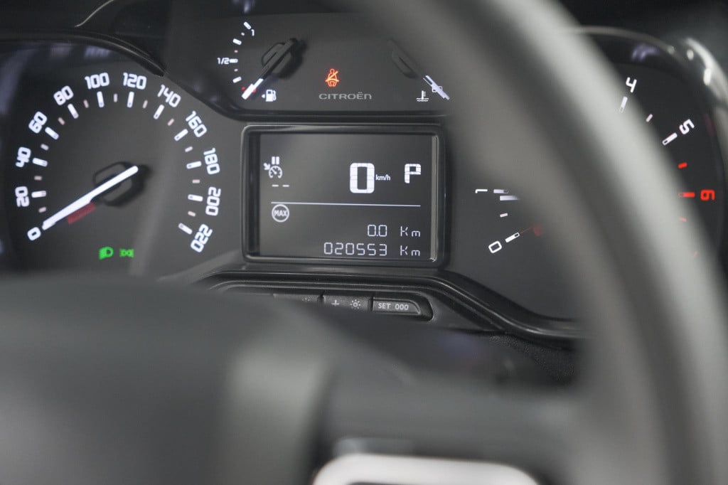 Citroen C3 puretech 110 eat6 max | parkeersensoren | apple carplay | 16 inc