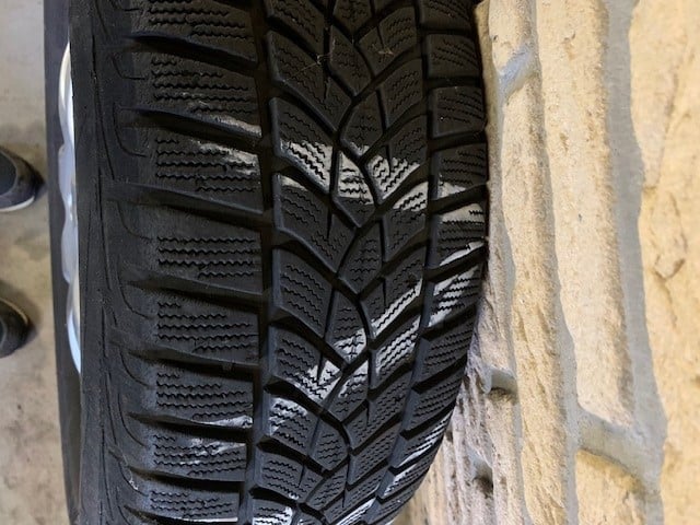 Winterbanden op aluminium velgen