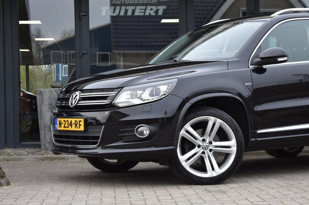 Volkswagen Tiguan 1.4 tsi r-line lm | trekhaak | xenon | led | stoelverwarm