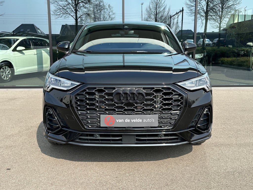 Audi Q3 sportback 45 tfsi e s-line | zwart optiek | camera | keyless | adap