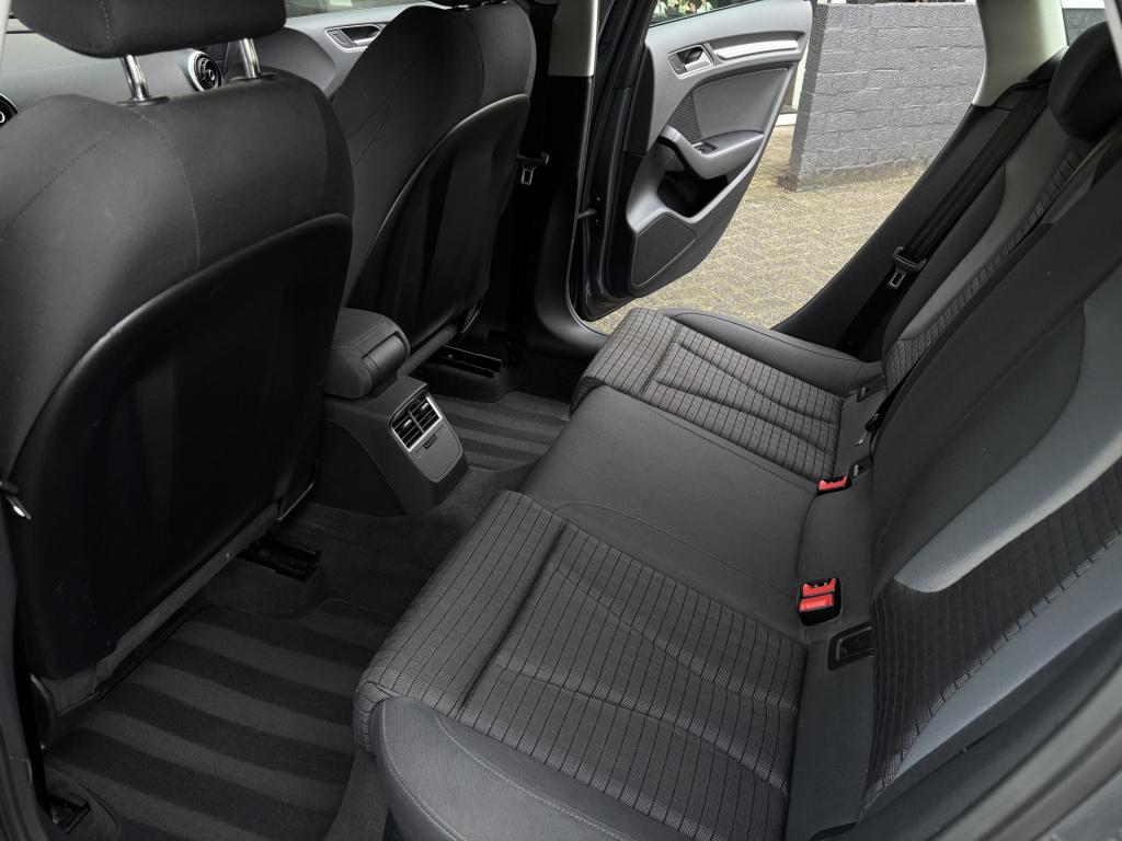 Audi A3 sportback s-tronic 1.4 tfsi ambiente pro line plus