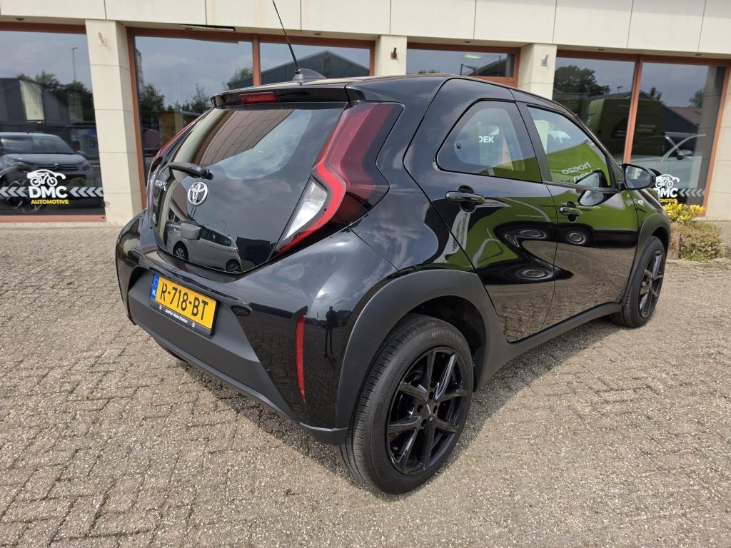 Toyota Aygo x 1.0 vvt-i mt play | adap cruise contr| nap | nieuwe velgen & 