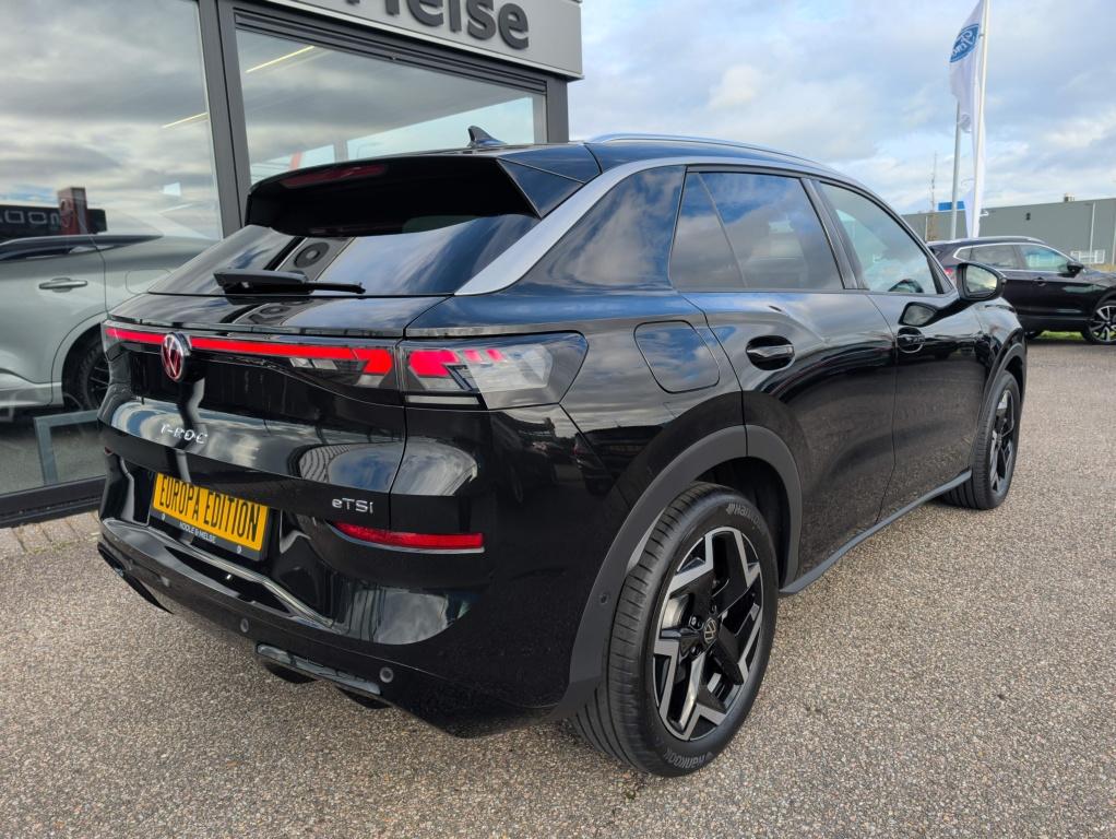 Volkswagen T-roc 1.5 etsi 110 kw r-line | trekhaak