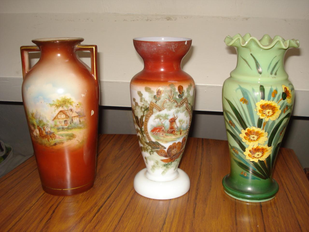 Ouderwetse vazen en bloempot