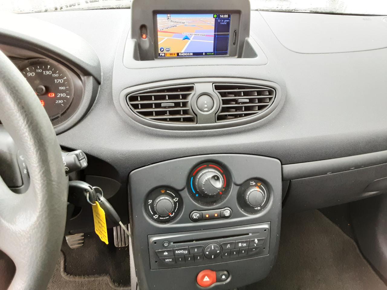 Renault Clio Estate 1.2-16V Special Line