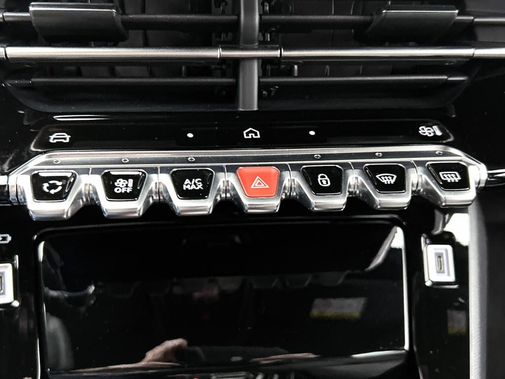 Peugeot 2008 130pk allure automaat | rijklaar | navigatie | camera |