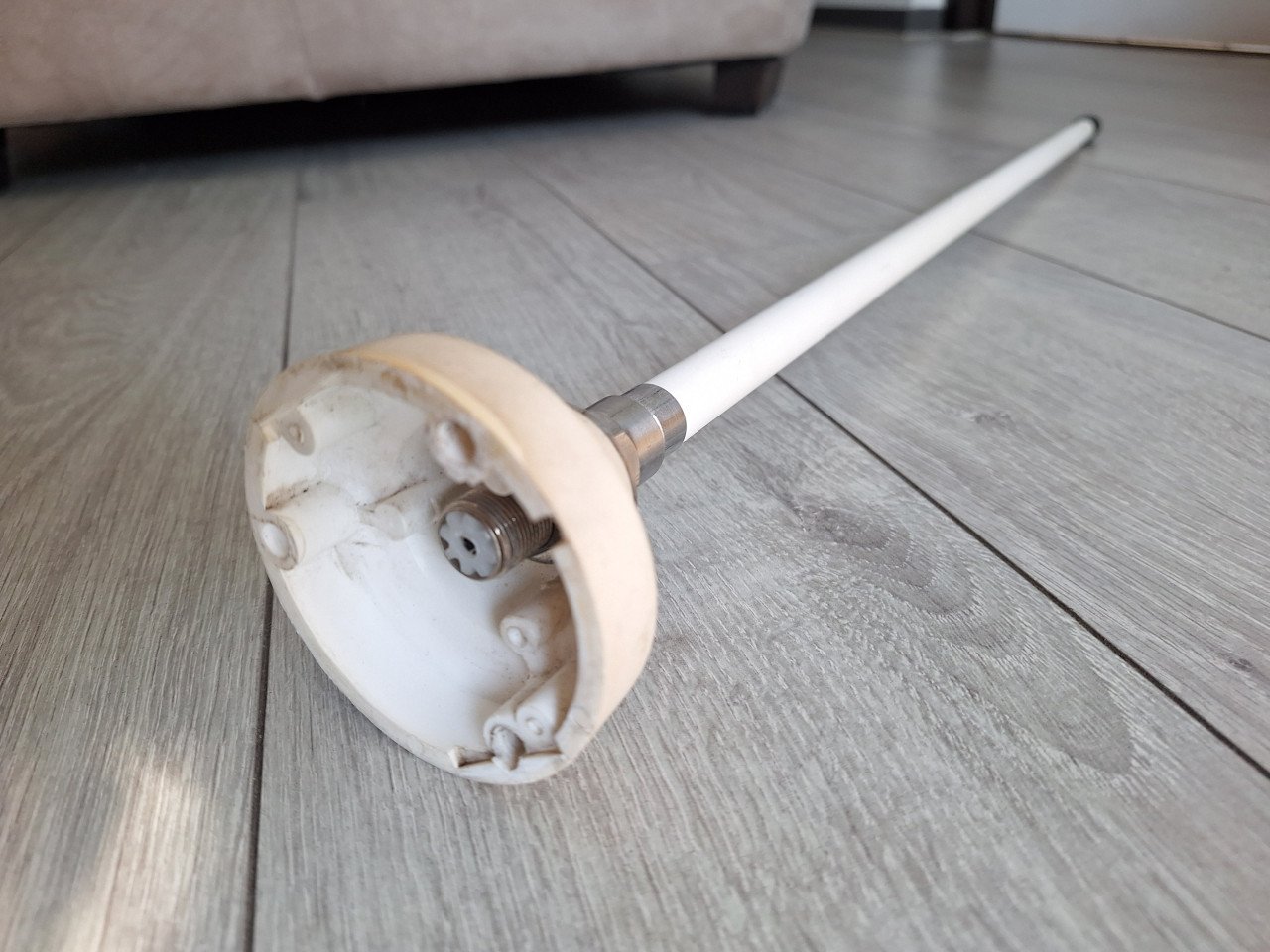 Marifoon met vhf antenne