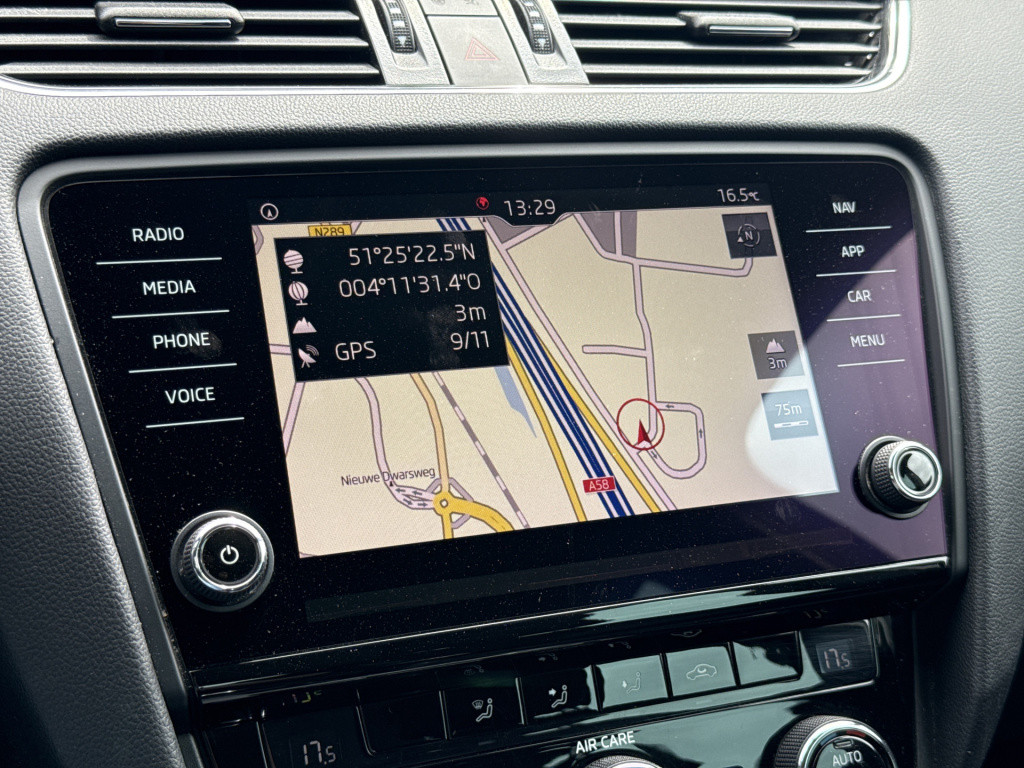 Skoda Octavia combi 1.0 tsi ambition business | nl-auto | navi | carplay | 