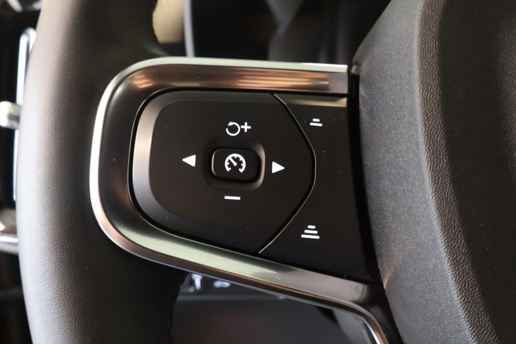 Volvo XC40 1.5 t4 plug-in hybrid plus bright nl auto|stoel+stuurverwarming|