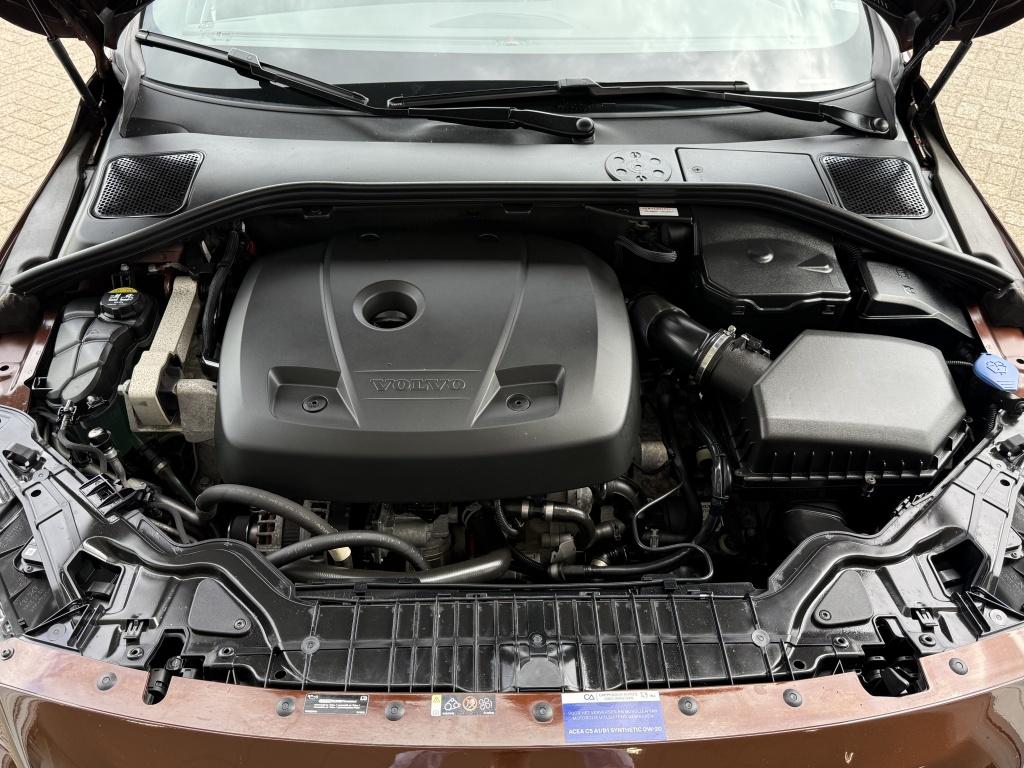 Volvo V60 cross country t5 245pk summum| opendak| trekhaak| adap.cruise| ca