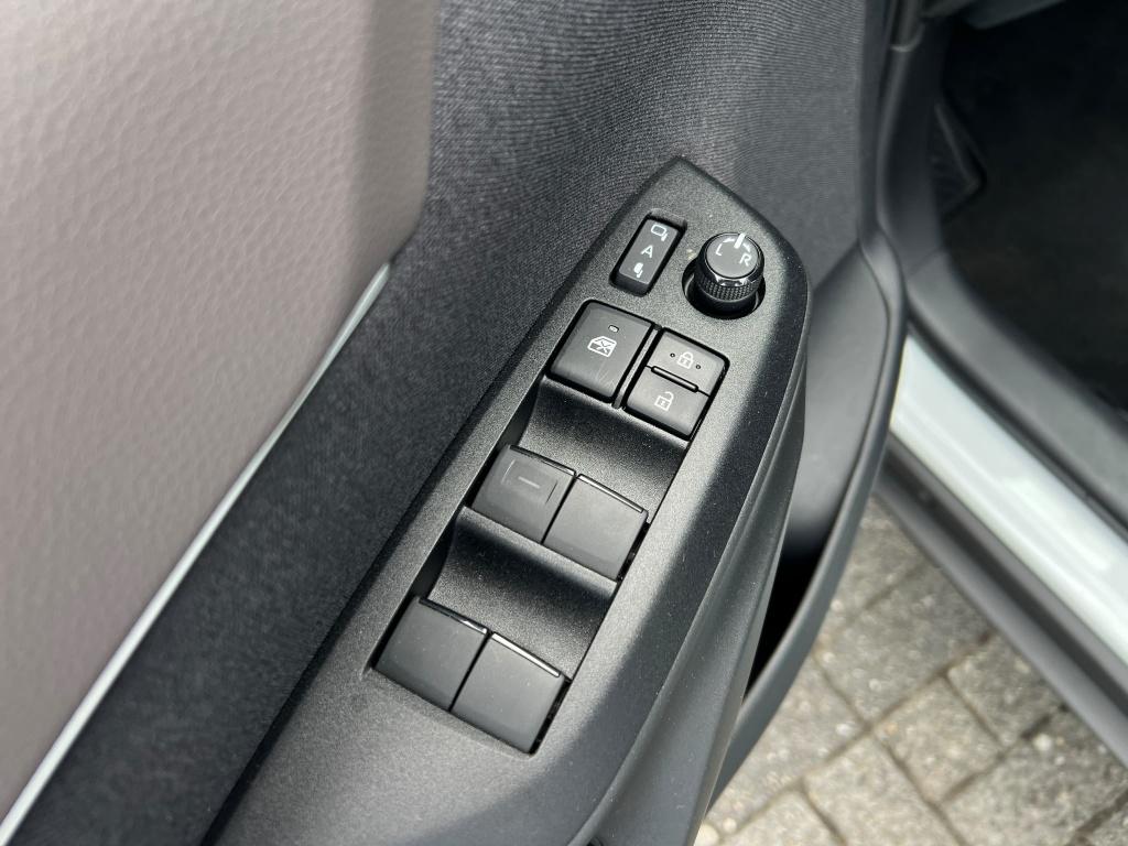 Toyota Yaris Cross 1.5 hybrid executive | 360 camera | elec. klep | stuurve