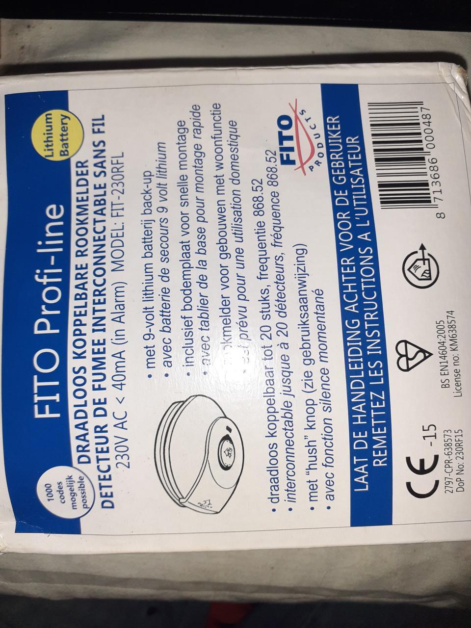 12 x ROOK-MELDERS...voor in huis / 220Volt & 9 Volt