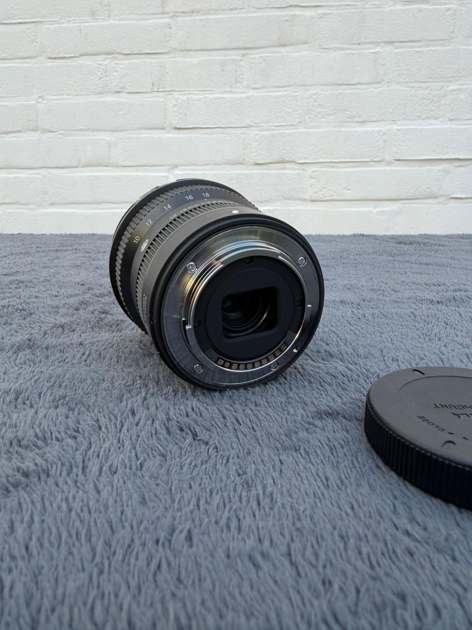 Sigma 10-18mm f2.8 DC DN - nooit gebruikt