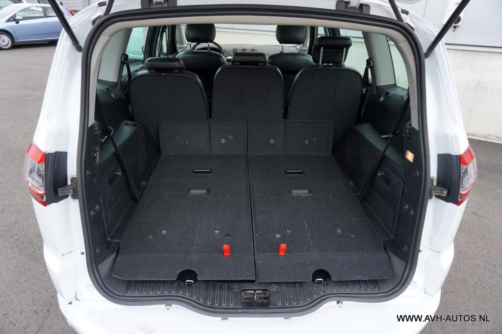 Ford S-Max 1.6 ecoboost titanium 7 persoons!!