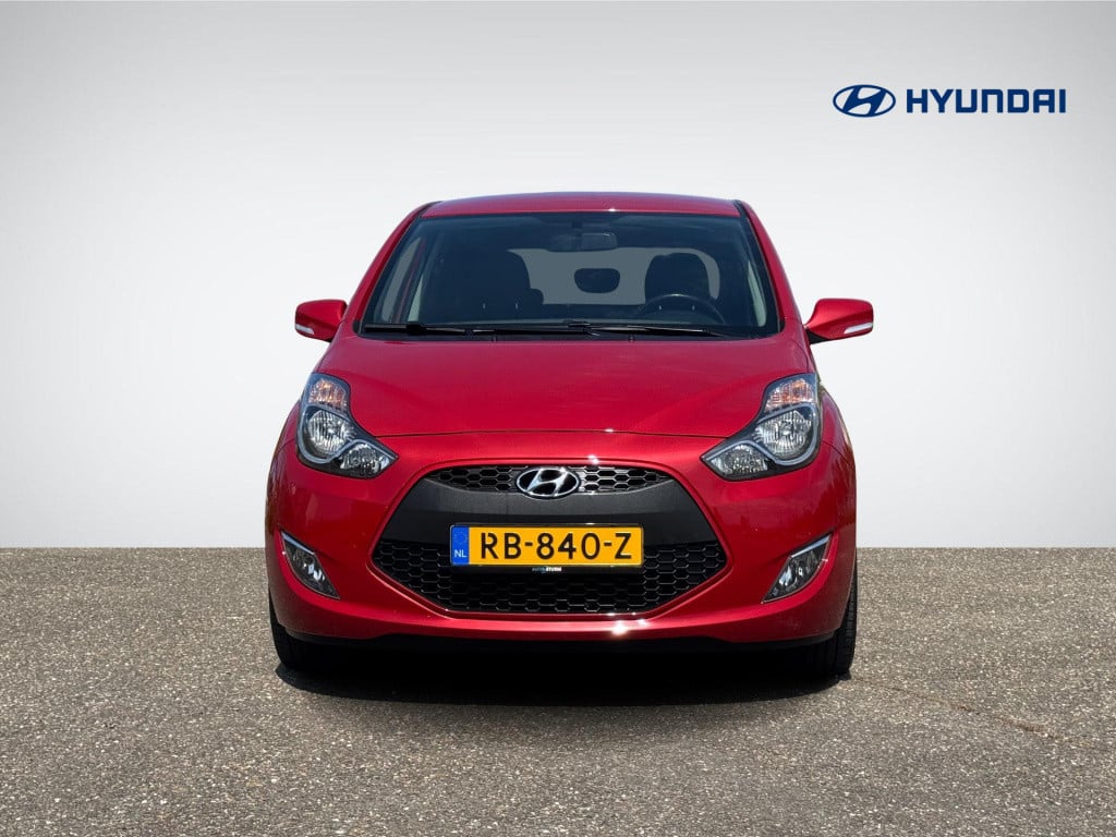 Hyundai Ix20 1.4i go! | trekhaak | navigatie | achterbank verstelbaar | air