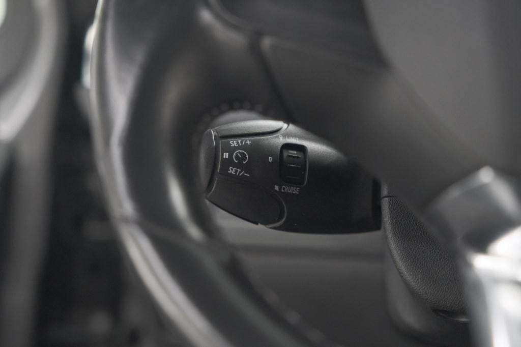 Peugeot 2008 puretech 110 allure | trekhaak | parkeersensoren | navigatie