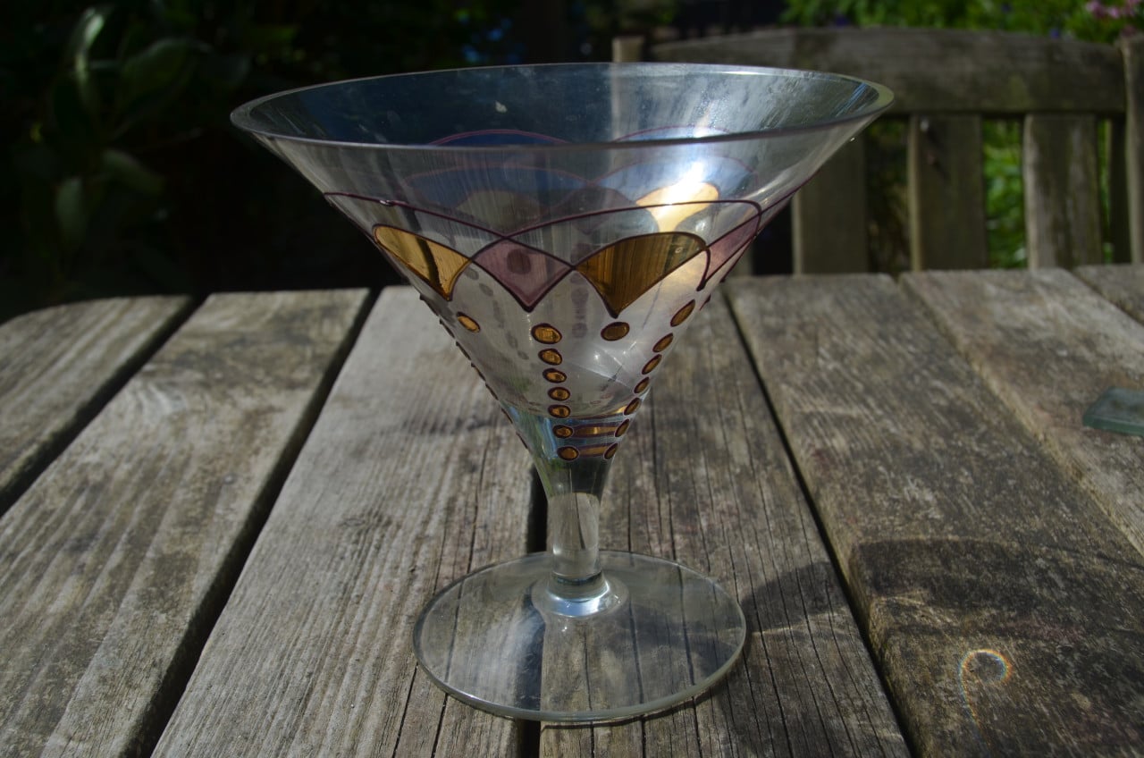Fraai groot glas (?) schaaltje op voet, tazza, hoe heet zoiets?