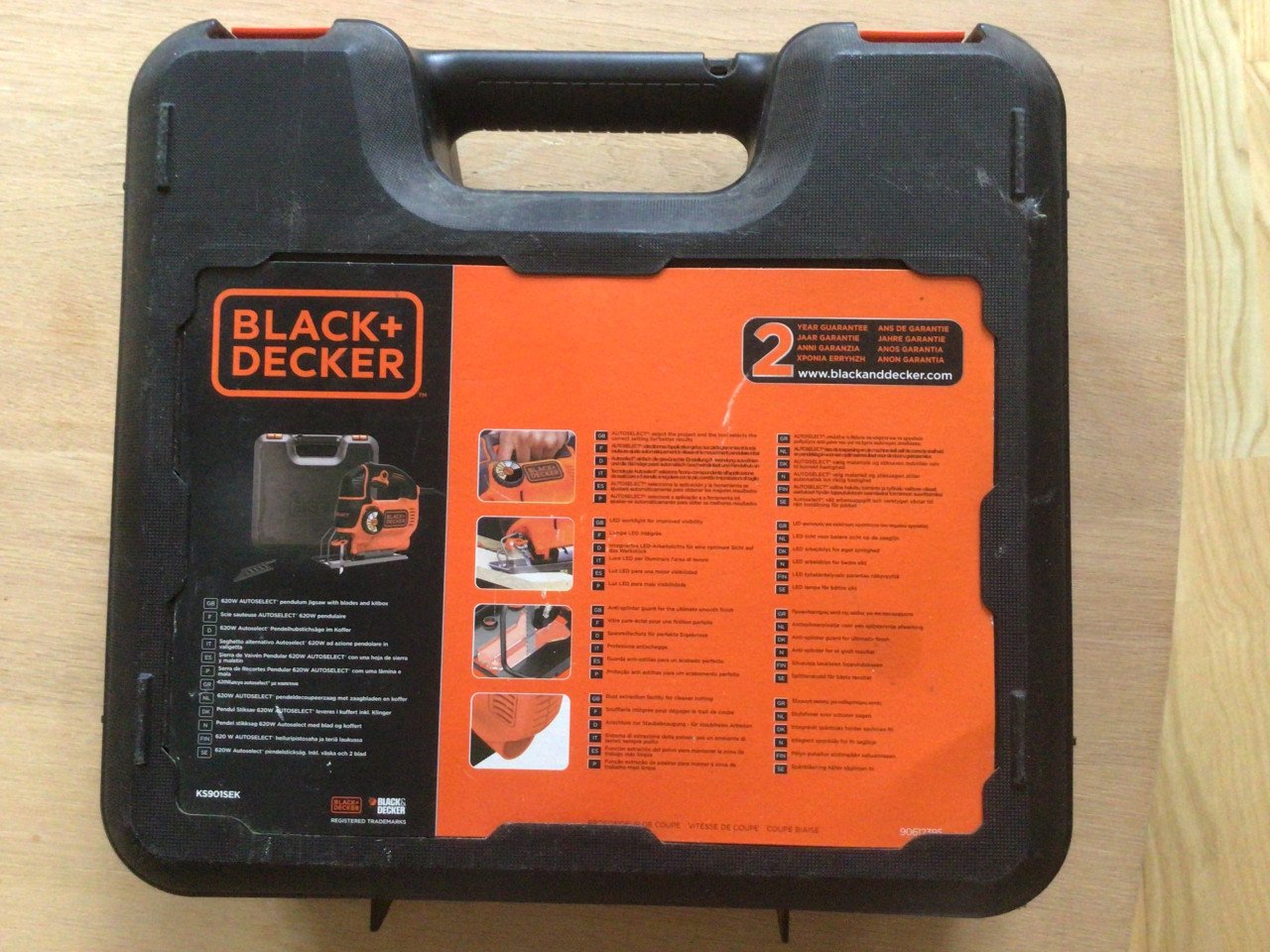 Black en Decker pendeldecoupeerzaag