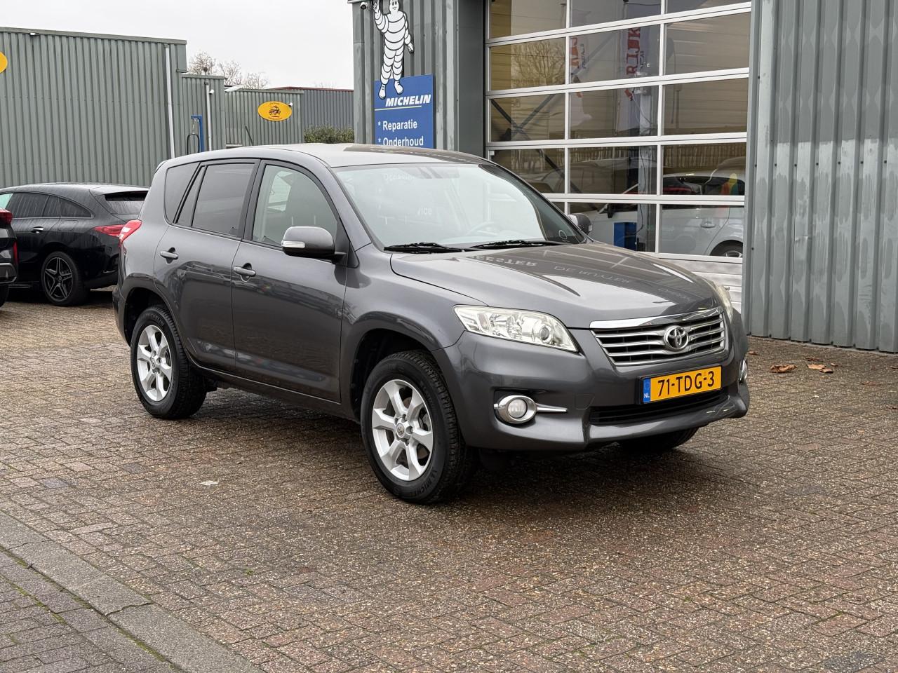 Toyota RAV4 - 2.0 VVTi Dynamic 2WD