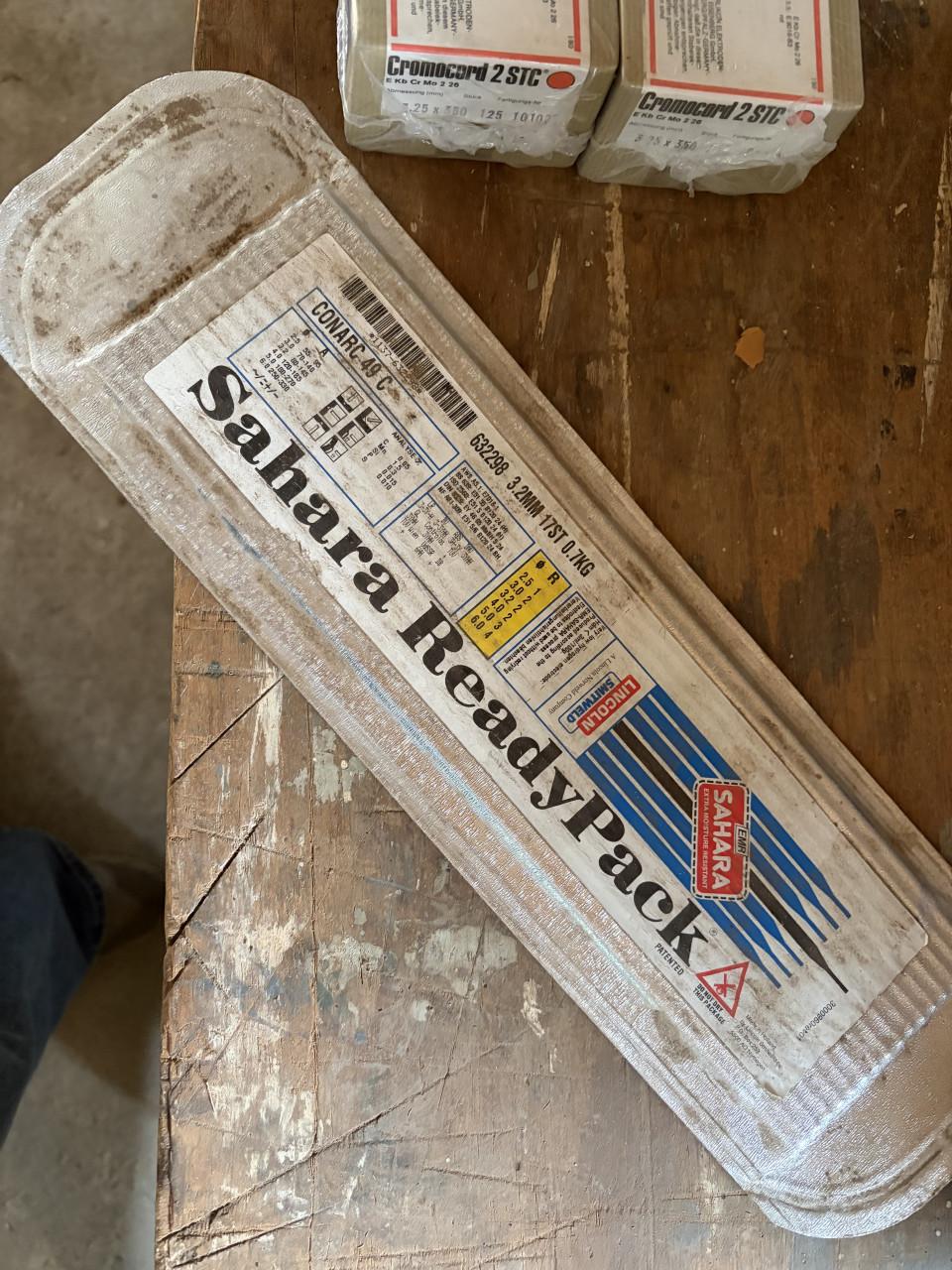 Laspatronen en lasdraad nieuw