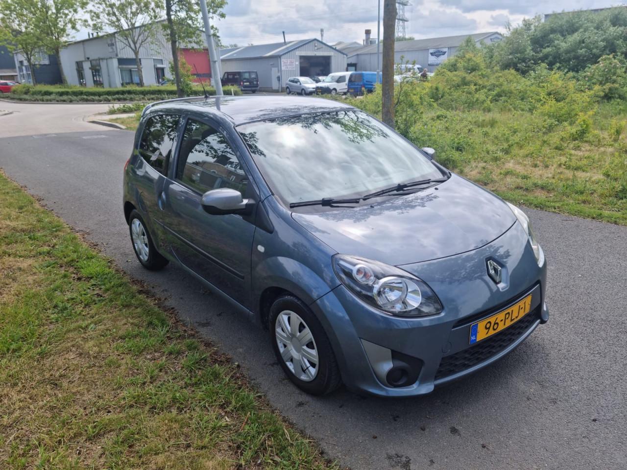 Renault twingo 1.2i bouwjaar 2011 apk 2-2027 1e eigenaar