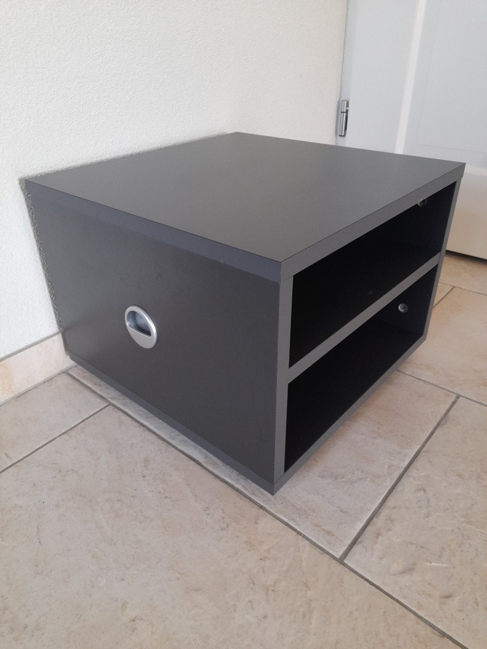 Nachtkastje 40 xx 40 x 33H (in goede staat )
