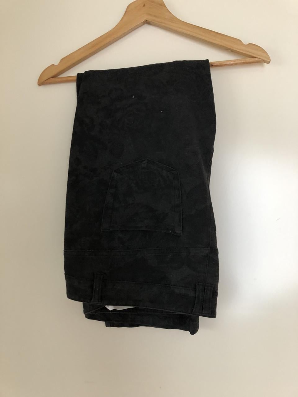 Te koop mooie pantalon.(nieuw).