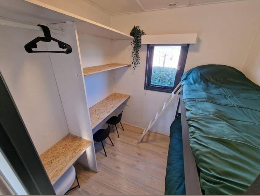 Gezellig chalet in rust en ruimte op Camping in Zeeuws-Vlaanderen