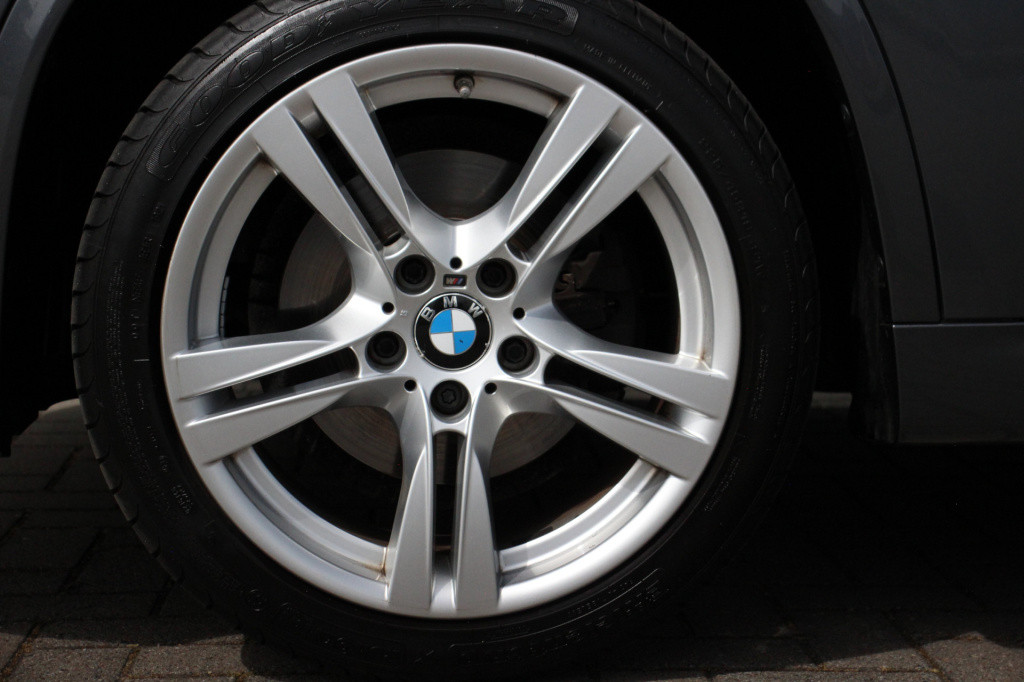 BMW X1 sdrive20i high executive | m-sport | cruise | leder |