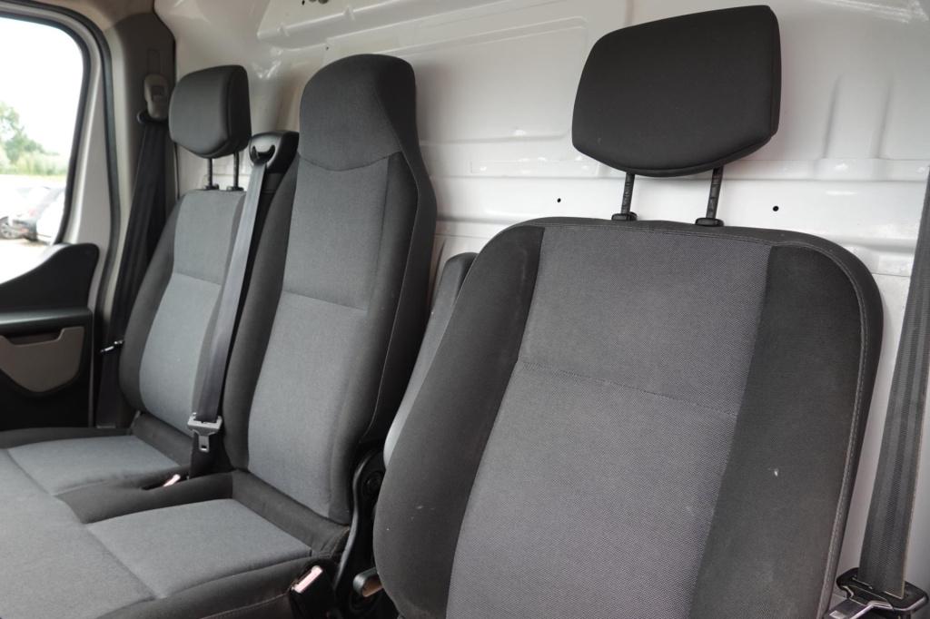 Renault Master t28 2.3 dci l1h1