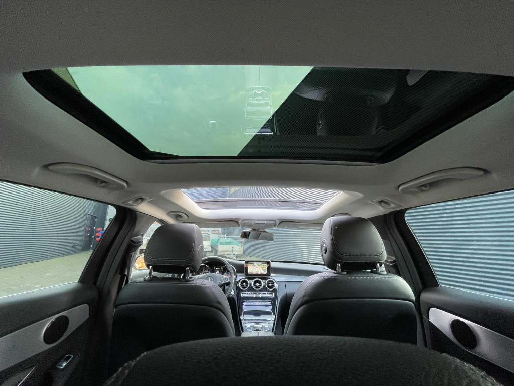 Mercedes-Benz C-Klasse estate 180 premium plus | panoramadak | leder | led 