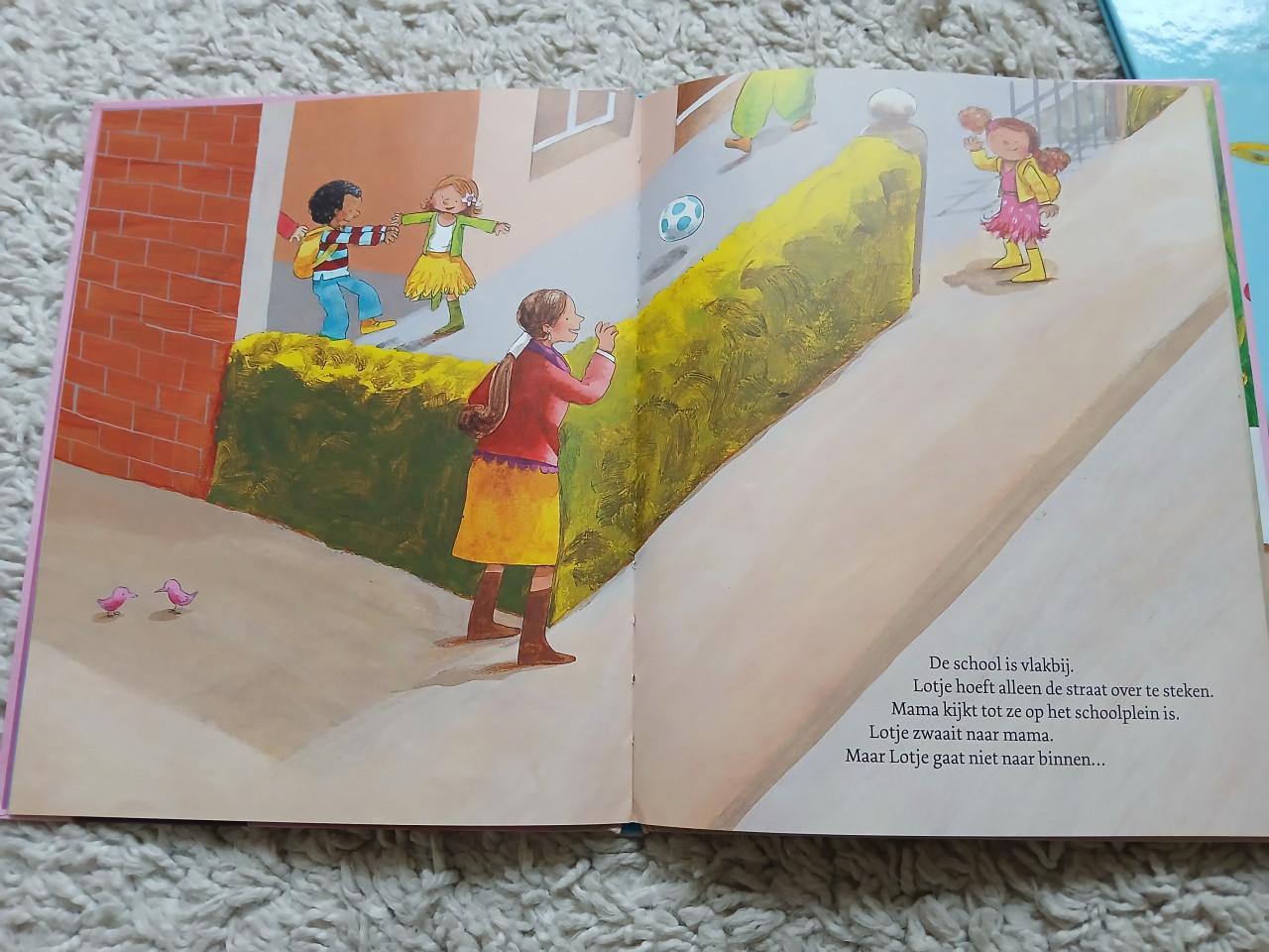 2 prentenboeken Waar is papa? + Daar is mama!