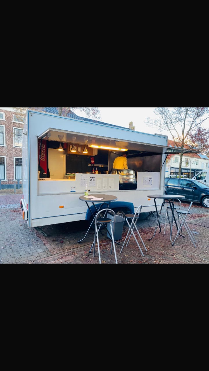 Foodtruck / Frietkar / Verkoopwagen / Snackwagen