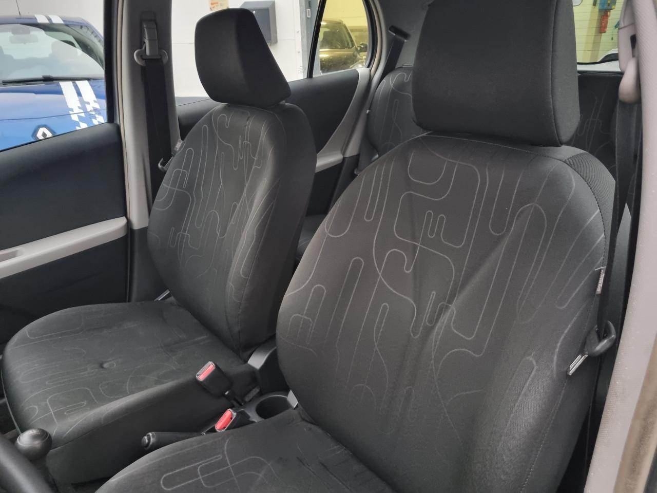 Toyota Yaris 1.0 VVTi Cool