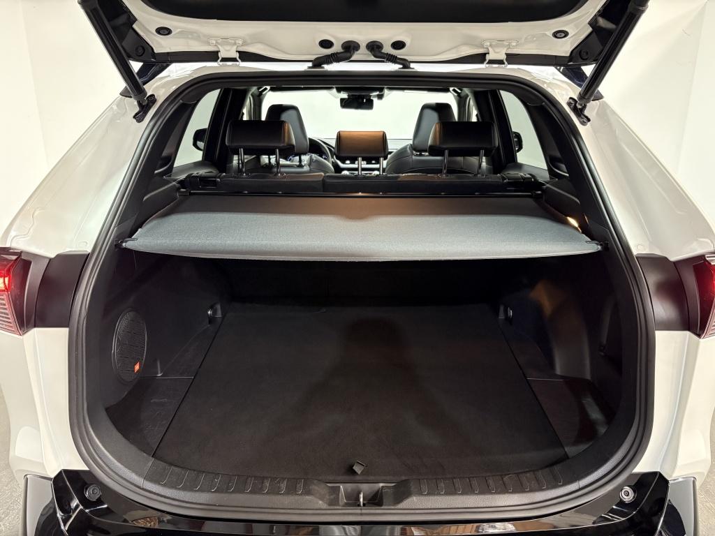 Toyota Rav4 2.5 hybrid awd bi-tone | innovation-pakket | trekhaak | panodak
