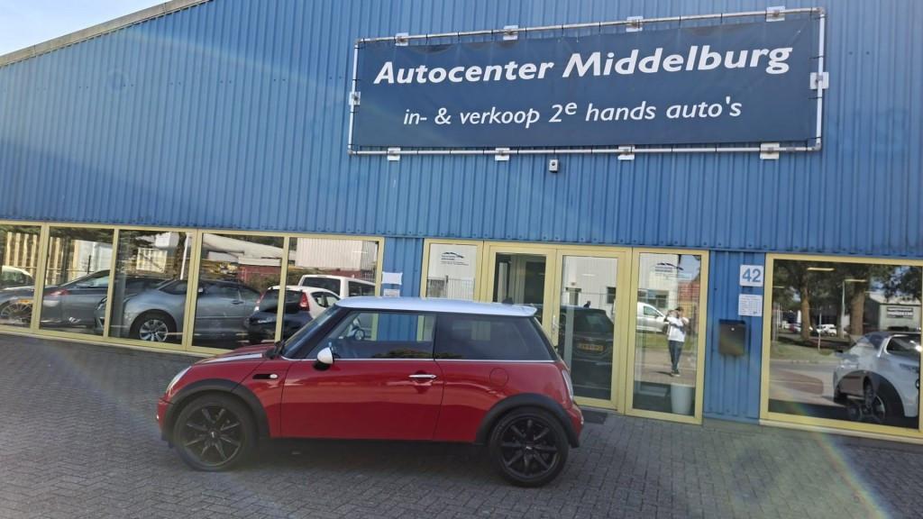 Mini 1.6 Cooper Pepper Sportief bj:2004 airco lm-velgen