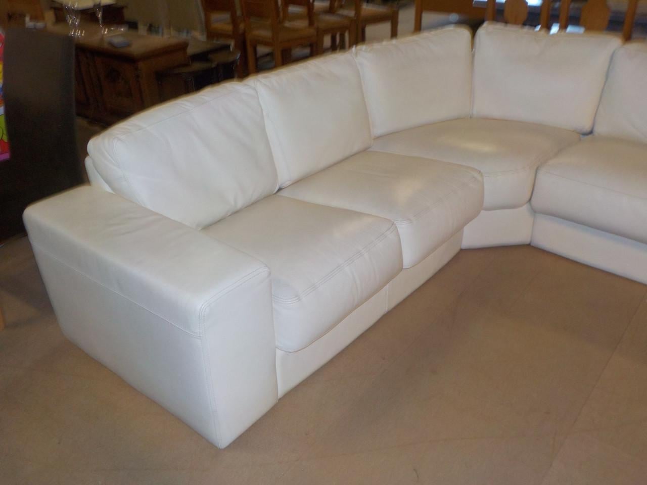 In zeer goede staat mooie kwaliteit leren hoek/hoek bank