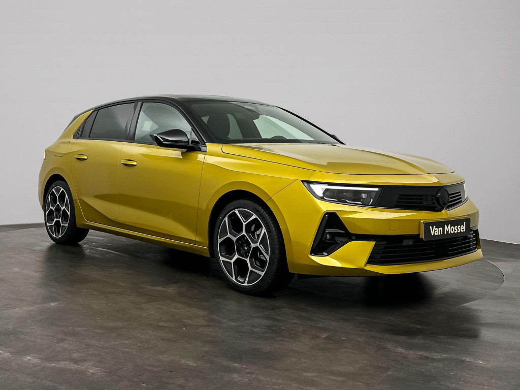 Opel Astra 1.6 turbo plug in hybrid ultimate | voorraadmodel | snel rijden 