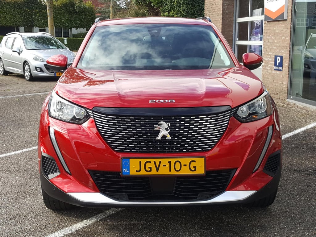 Peugeot 2008 allure pack 1.2 pt-130pk trekhaak | apple carplay & android au