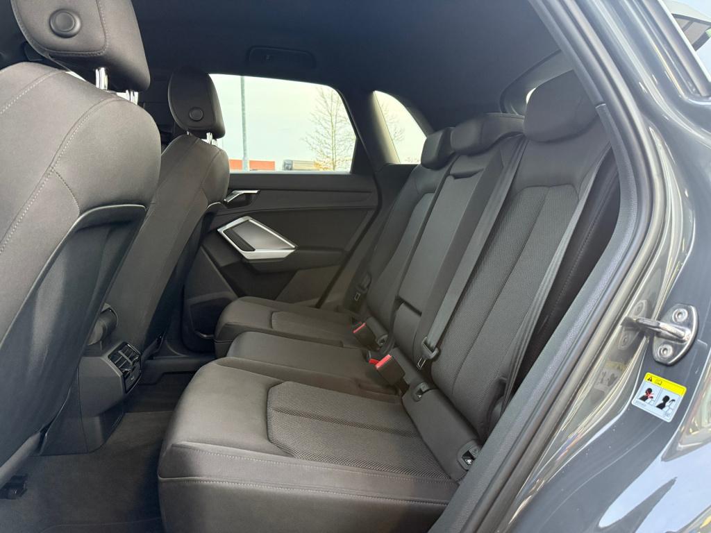 Audi Q3 35 tfsi pro line s