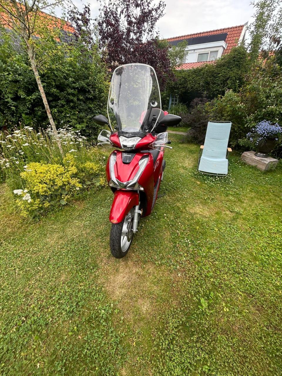 Honda sd 150i motorscooter
