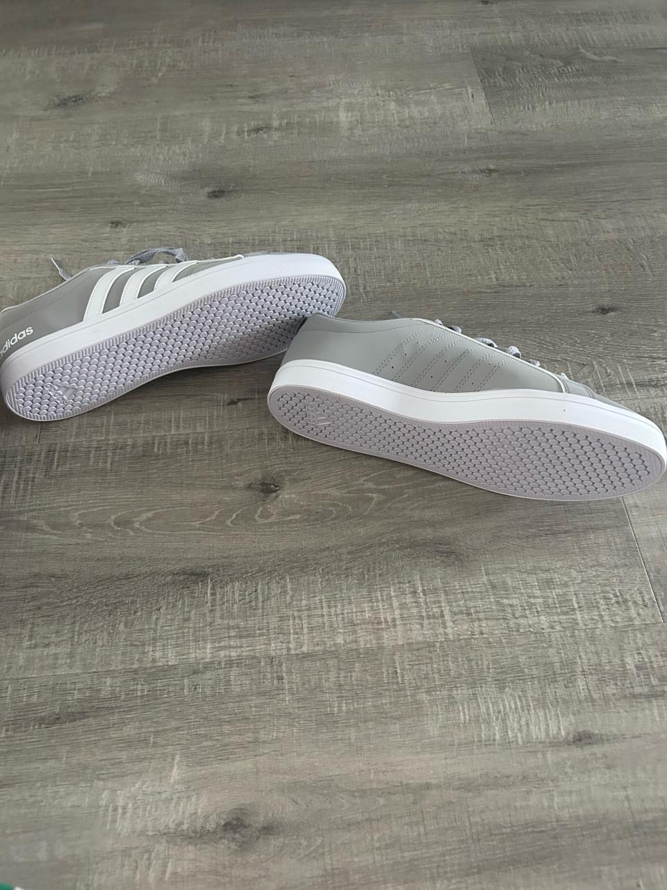 Adidas sneakers maat 43,5 nieuw