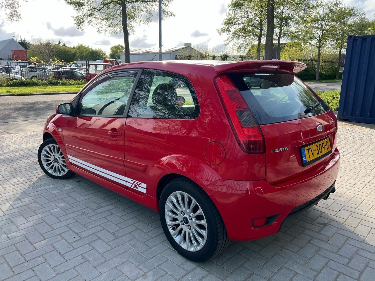 Ford Fiesta 2.0-16V ST 150PK 143.957KM