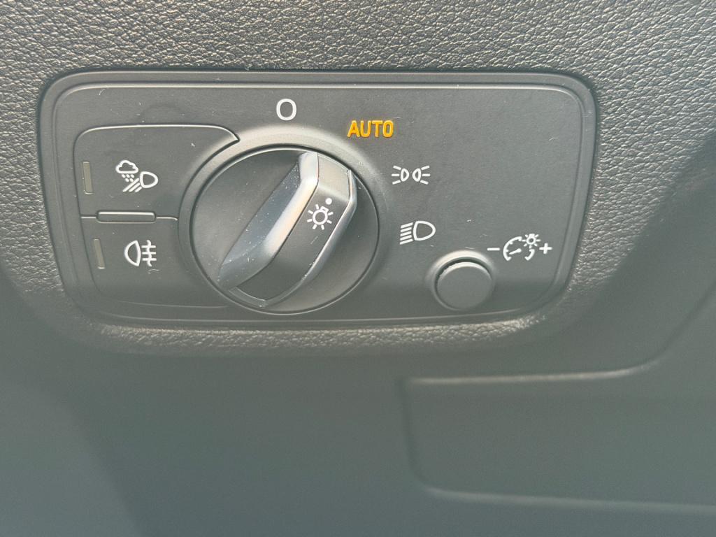 Audi Q2 35 tfsi 150pk s-tronic s edition | 2x s-line | camera | navi | virt