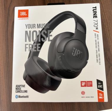 JBL koptelefoon Harman Tune 770 NC