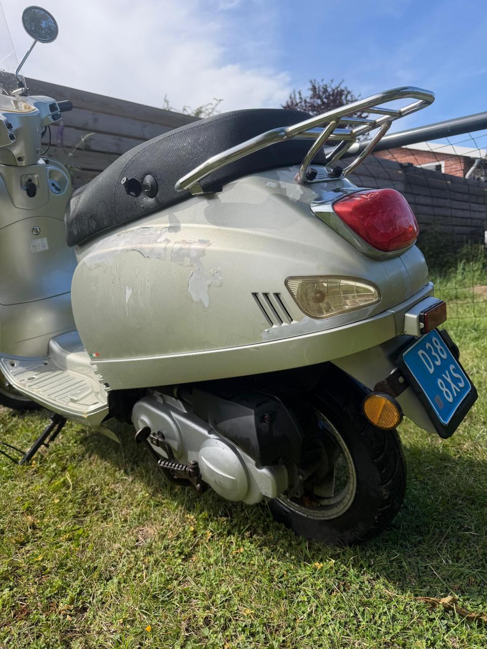 BTC IVA Lux 50 scooter