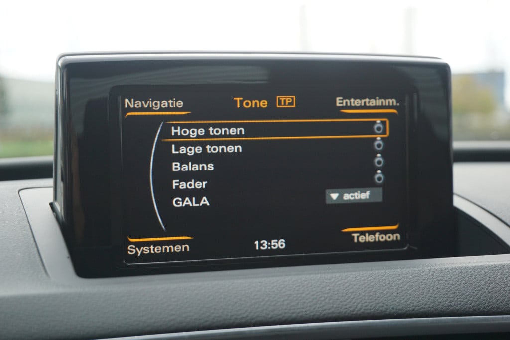 Audi Q3 1.4 tfsi cod adrenalin automaat - climate / navi / cruise / parkeer